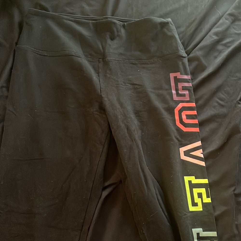 Vs pink yoga leggings